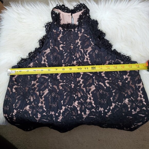 ee:some Vision Lace Hi Neck Round Hem Tank Top Size S Black Lace Nude Lining - Picture 7 of 11
